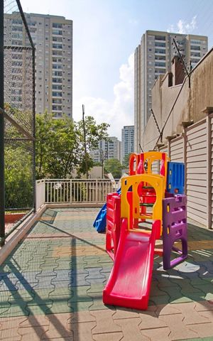 Apartamento à venda com 96m², 3 quartos e 2 vagas Apartamento à venda com 96m², 3 quartos e 2 vagasÁrea Comum - Playground