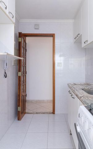 Apartamento à venda com 50m², 2 quartos e 2 vagasCozinha