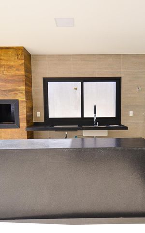 Casa de condomínio à venda com 359m², 4 quartos e 4 vagas Casa de condomínio à venda com 359m², 4 quartos e 4 vagasChurrasqueira
