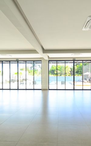 Casa de condomínio à venda com 359m², 4 quartos e 4 vagas Casa de condomínio à venda com 359m², 4 quartos e 4 vagasÁrea comum - Salão de festas