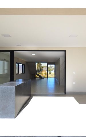 Casa de condomínio à venda com 359m², 4 quartos e 4 vagas Casa de condomínio à venda com 359m², 4 quartos e 4 vagasChurrasqueira