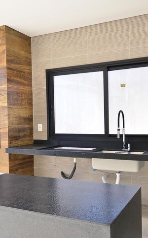 Casa de condomínio à venda com 359m², 4 quartos e 4 vagas Casa de condomínio à venda com 359m², 4 quartos e 4 vagasChurrasqueira