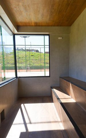 Casa de condomínio à venda com 359m², 4 quartos e 4 vagas Casa de condomínio à venda com 359m², 4 quartos e 4 vagasÁrea comum - Sauna