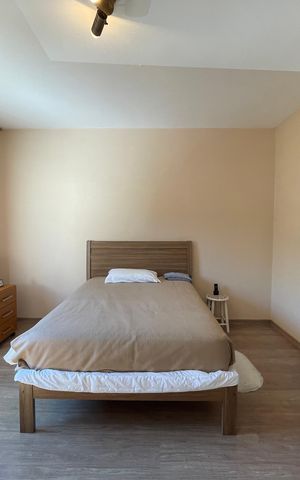 Casa à venda com 243m², 3 quartos e 7 vagas Casa à venda com 243m², 3 quartos e 7 vagasSuíte