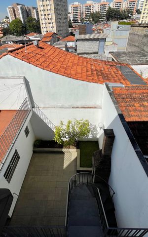 Casa à venda com 243m², 3 quartos e 7 vagas Casa à venda com 243m², 3 quartos e 7 vagasVista do Quarto 3