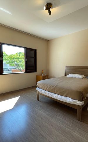 Casa à venda com 243m², 3 quartos e 7 vagas Casa à venda com 243m², 3 quartos e 7 vagasSuíte