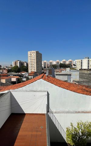 Casa à venda com 243m², 3 quartos e 7 vagas Casa à venda com 243m², 3 quartos e 7 vagasVista do Quarto 2