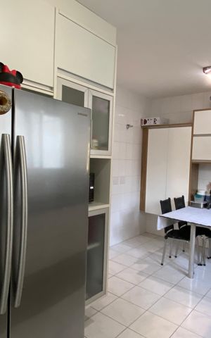 Apartamento à venda com 143m², 3 quartos e 3 vagasCozinha - Área de Serviço
