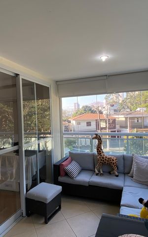 Apartamento à venda com 143m², 3 quartos e 3 vagasVaranda 1