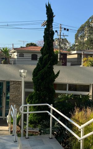 Apartamento à venda com 143m², 3 quartos e 3 vagasFachada e portaria