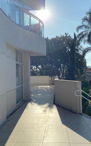 Apartamento à venda com 143m², 3 quartos e 3 vagasÁrea externa