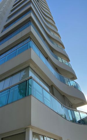 Apartamento à venda com 143m², 3 quartos e 3 vagasFachada do bloco