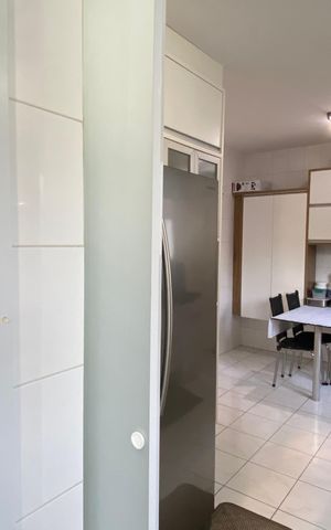 Apartamento à venda com 143m², 3 quartos e 3 vagasCozinha - Dispensa