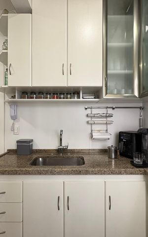 Apartamento à venda com 97m², 3 quartos e 2 vagas Apartamento à venda com 97m², 3 quartos e 2 vagasCozinha