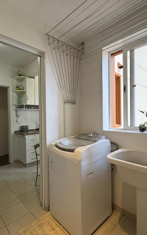 Apartamento à venda com 97m², 3 quartos e 2 vagas Apartamento à venda com 97m², 3 quartos e 2 vagasÁrea de Serviço