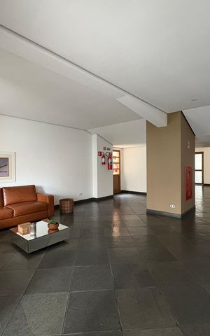 Apartamento à venda com 97m², 3 quartos e 2 vagas Apartamento à venda com 97m², 3 quartos e 2 vagasHall social