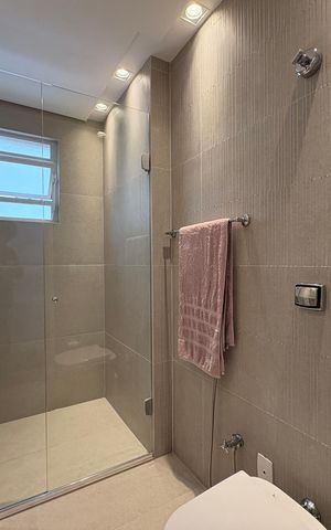 Apartamento à venda com 97m², 3 quartos e 2 vagas Apartamento à venda com 97m², 3 quartos e 2 vagasBanheiro 1