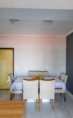 Casa à venda com 175m², 3 quartos e 3 vagas Casa à venda com 175m², 3 quartos e 3 vagasCopa