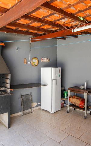 Casa à venda com 175m², 3 quartos e 3 vagas Casa à venda com 175m², 3 quartos e 3 vagasÁrea comum