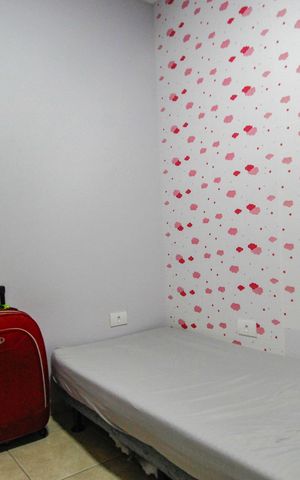 Casa à venda com 175m², 3 quartos e 3 vagas Casa à venda com 175m², 3 quartos e 3 vagasQuarto 1