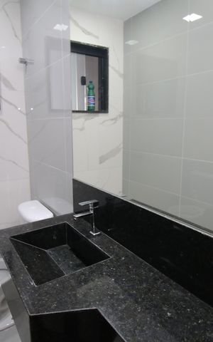 Casa à venda com 320m², 4 quartos e 2 vagasBanheiro 2