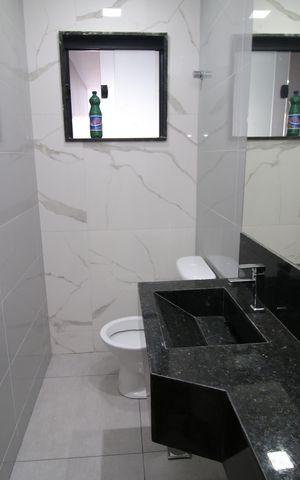 Casa à venda com 320m², 4 quartos e 2 vagasBanheiro 2