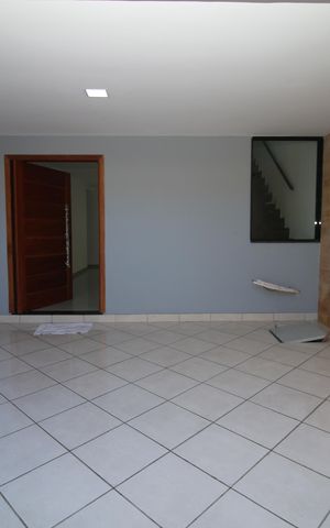 Casa à venda com 320m², 4 quartos e 2 vagasGaragem
