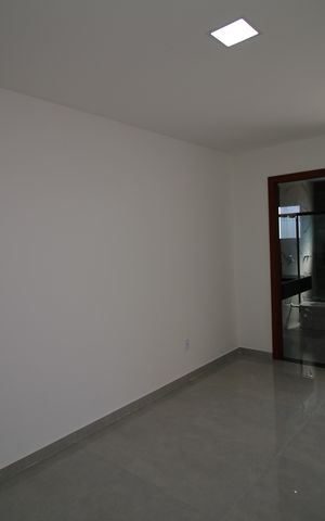 Casa à venda com 320m², 4 quartos e 2 vagasSuíte 2