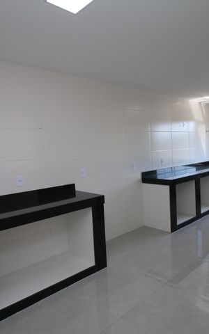 Casa à venda com 320m², 4 quartos e 2 vagasCozinha