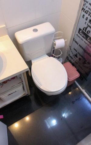 Apartamento à venda com 52m², 2 quartos e 1 vaga Apartamento à venda com 52m², 2 quartos e 1 vagaBanheiro Social