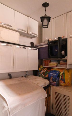 Casa de condomínio à venda com 70m², 3 quartos e 1 vagaÁrea de serviço