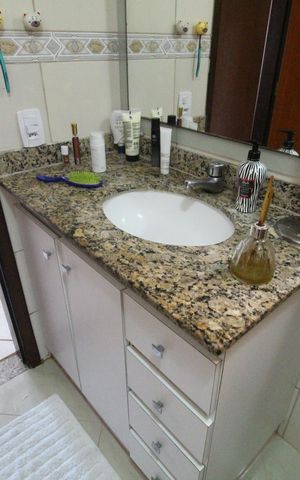 Casa de condomínio à venda com 70m², 3 quartos e 1 vagaBanheiro da suíte
