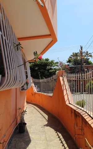 Casa de condomínio à venda com 70m², 3 quartos e 1 vagaLateral da casa