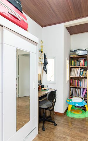 Casa à venda com 144m², 4 quartos e 2 vagas Casa à venda com 144m², 4 quartos e 2 vagasQuarto 3