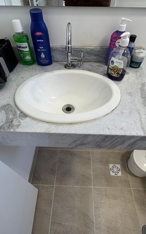Apartamento à venda com 48m², 2 quartos e 1 vaga Apartamento à venda com 48m², 2 quartos e 1 vagaBanheiro