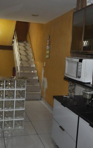 Casa à venda com 240m², 4 quartos e sem vagaCozinha