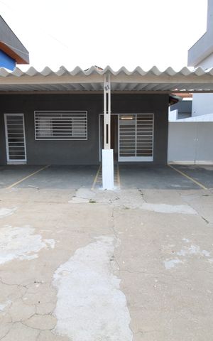 Casa para alugar com 140m², 2 quartos e 6 vagasGaragem