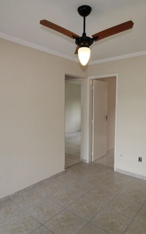 Casa para alugar com 140m², 2 quartos e 6 vagasSala