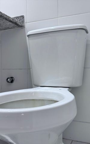 Apartamento à venda com 240m², 3 quartos e 2 vagas Apartamento à venda com 240m², 3 quartos e 2 vagasLavabo