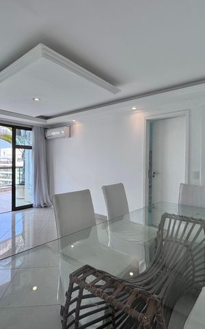 Apartamento à venda com 240m², 3 quartos e 2 vagas Apartamento à venda com 240m², 3 quartos e 2 vagasSala