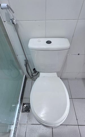 Apartamento à venda com 240m², 3 quartos e 2 vagas Apartamento à venda com 240m², 3 quartos e 2 vagasBanheiro da Suíte 2