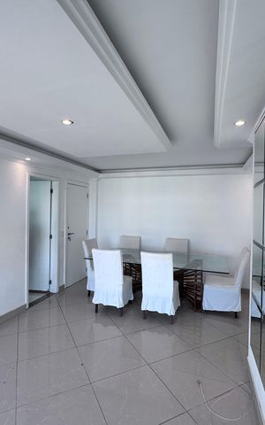 Apartamento à venda com 240m², 3 quartos e 2 vagas Apartamento à venda com 240m², 3 quartos e 2 vagasSala
