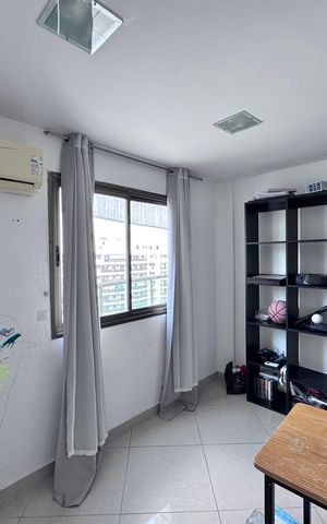 Apartamento à venda com 240m², 3 quartos e 2 vagas Apartamento à venda com 240m², 3 quartos e 2 vagasQuarto