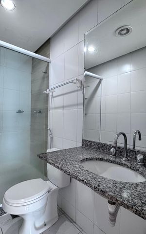 Apartamento à venda com 240m², 3 quartos e 2 vagas Apartamento à venda com 240m², 3 quartos e 2 vagasBanheiro da Suíte 2