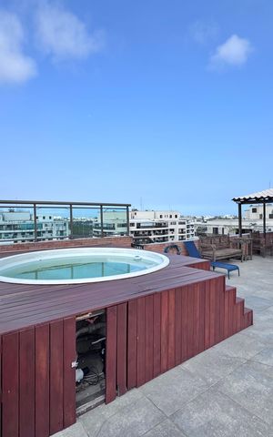 Apartamento à venda com 240m², 3 quartos e 2 vagas Apartamento à venda com 240m², 3 quartos e 2 vagasTerraço