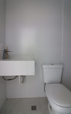 Casa de condomínio à venda com 106m², 3 quartos e 1 vagaBanheiro Social