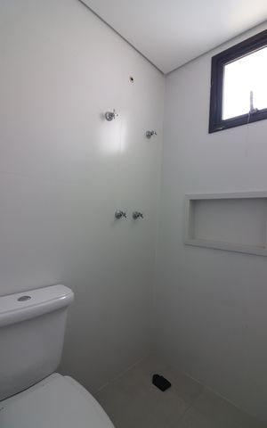 Casa de condomínio à venda com 106m², 3 quartos e 1 vagaBanheiro da Suíte 2