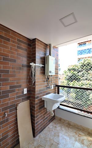 Casa de condomínio à venda com 106m², 3 quartos e 1 vagaÁrea de Serviço