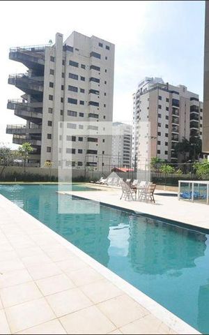 Apartamento à venda com 250m², 4 quartos e 4 vagasÁrea comum - Piscina
