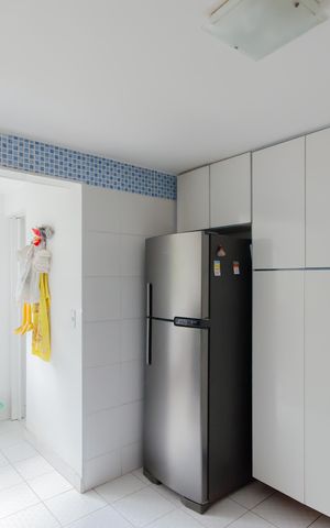 Apartamento à venda com 108m², 3 quartos e 2 vagas Apartamento à venda com 108m², 3 quartos e 2 vagasCozinha